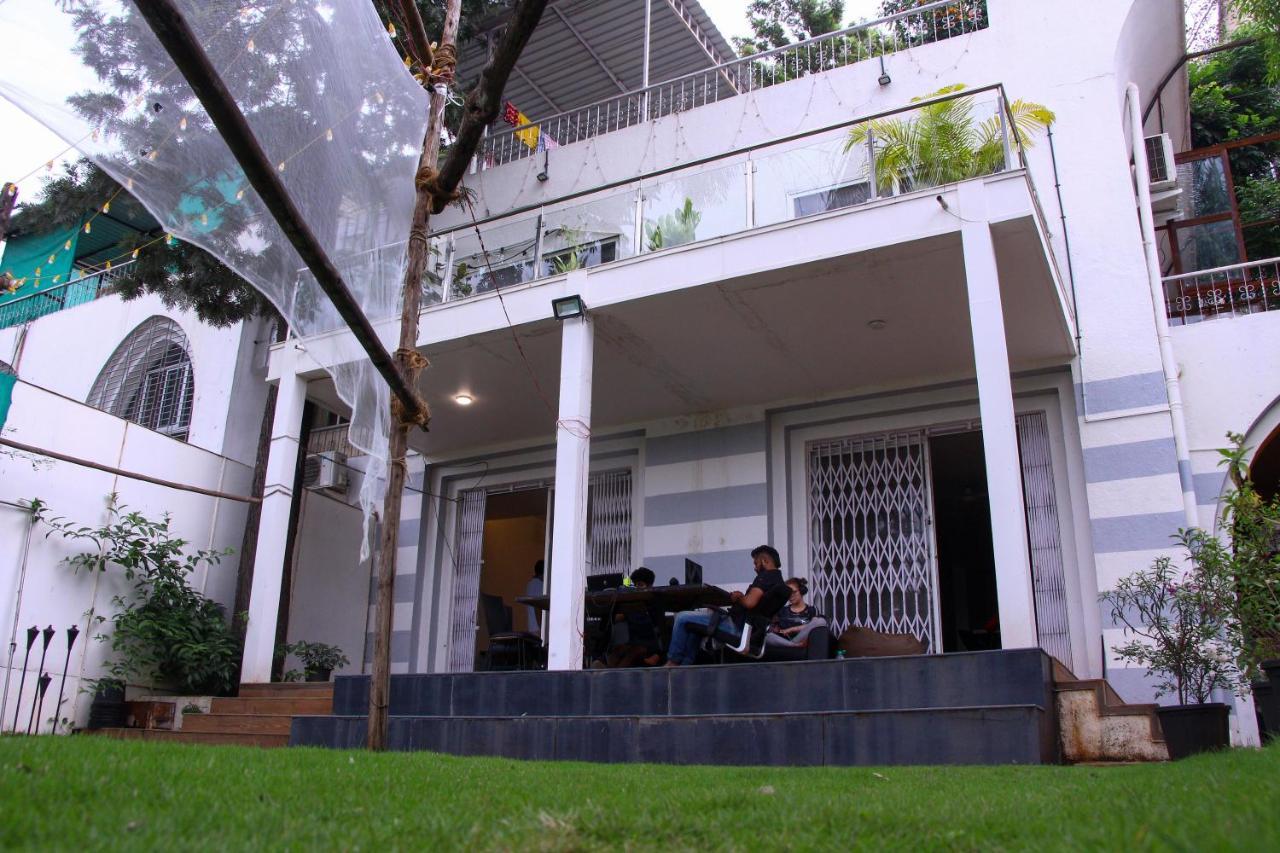 Хостел Urban Nomads Pune Riverside Colive Cowork Екстер'єр фото