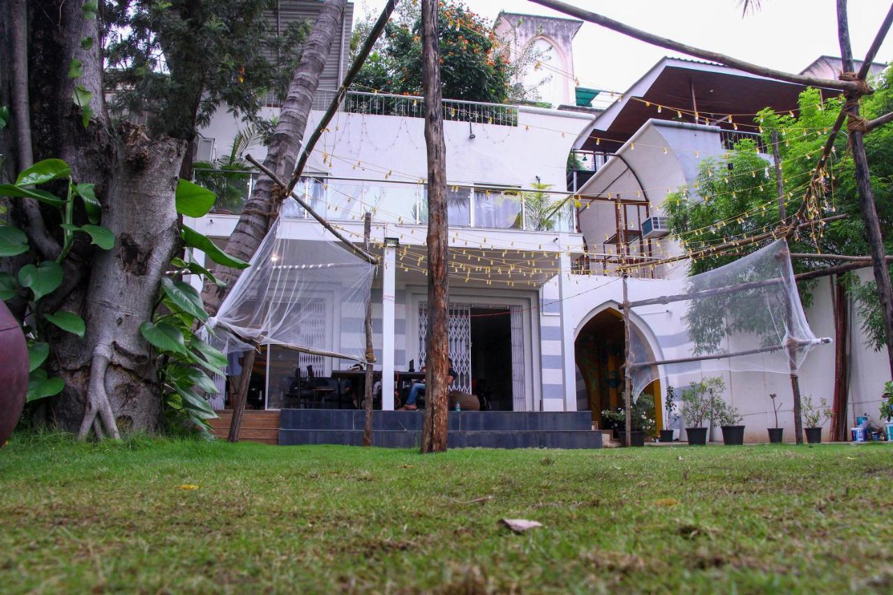 Хостел Urban Nomads Pune Riverside Colive Cowork Екстер'єр фото