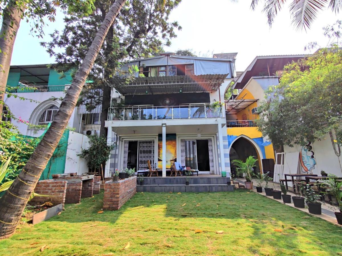 Хостел Urban Nomads Pune Riverside Colive Cowork Екстер'єр фото