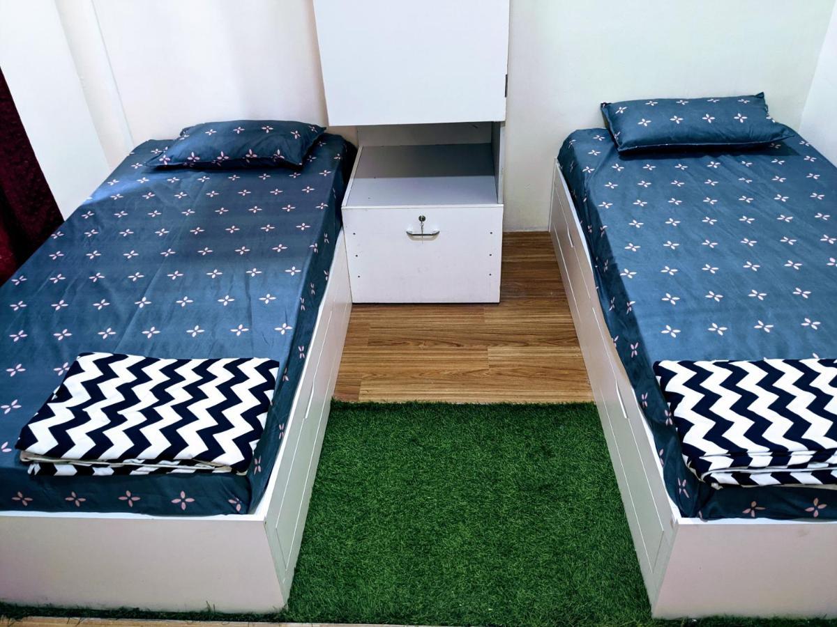 Хостел Urban Nomads Pune Riverside Colive Cowork Екстер'єр фото