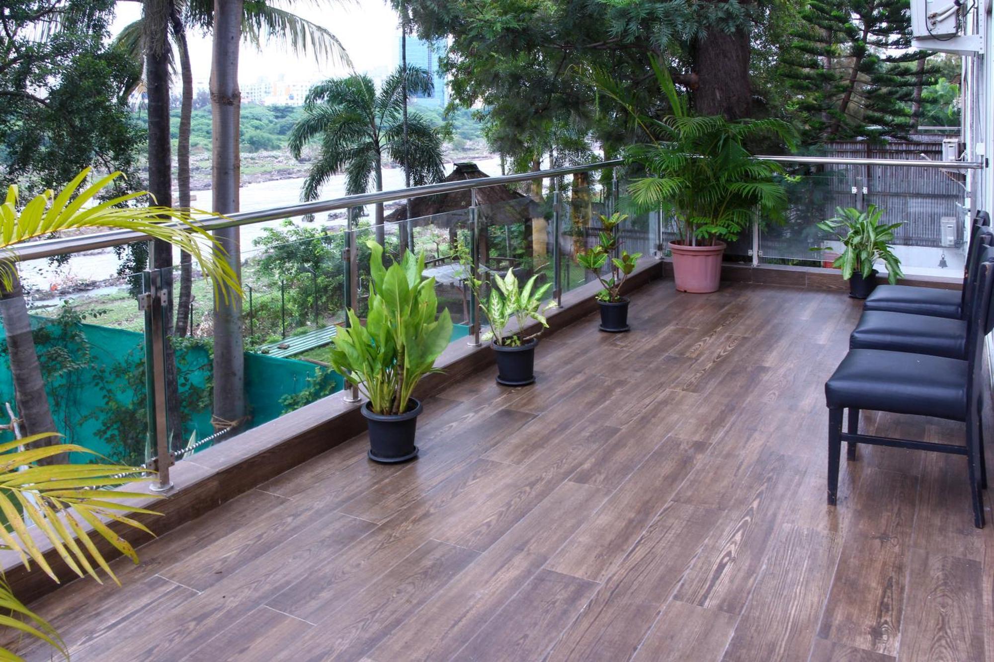 Хостел Urban Nomads Pune Riverside Colive Cowork Екстер'єр фото