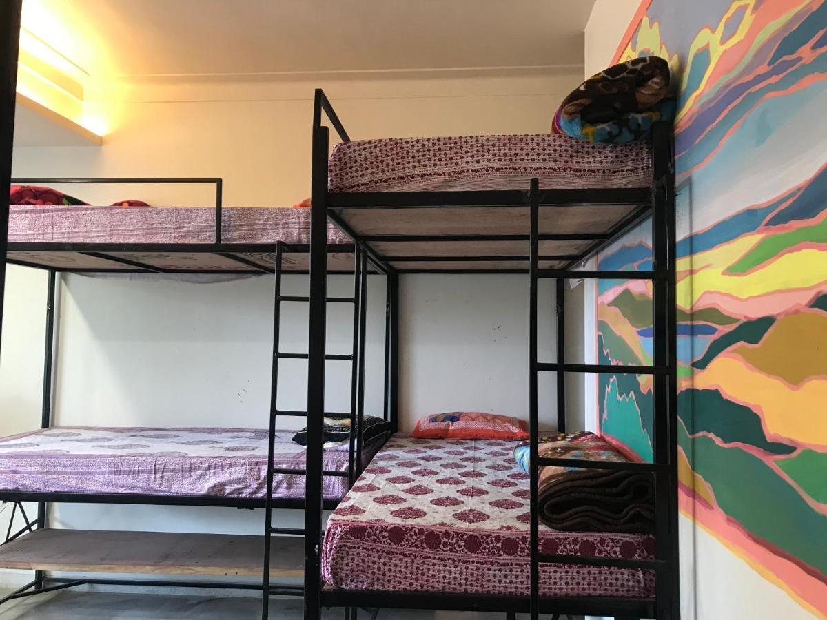 Хостел Urban Nomads Pune Riverside Colive Cowork Екстер'єр фото